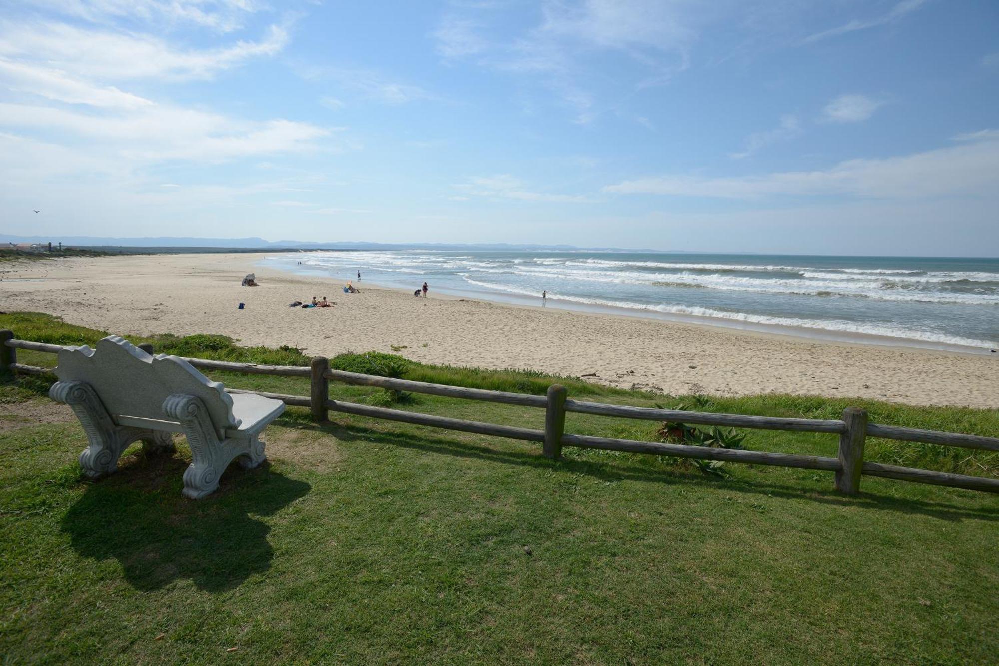 Albatross Beach Guest House Jeffreys Bay Exterior foto